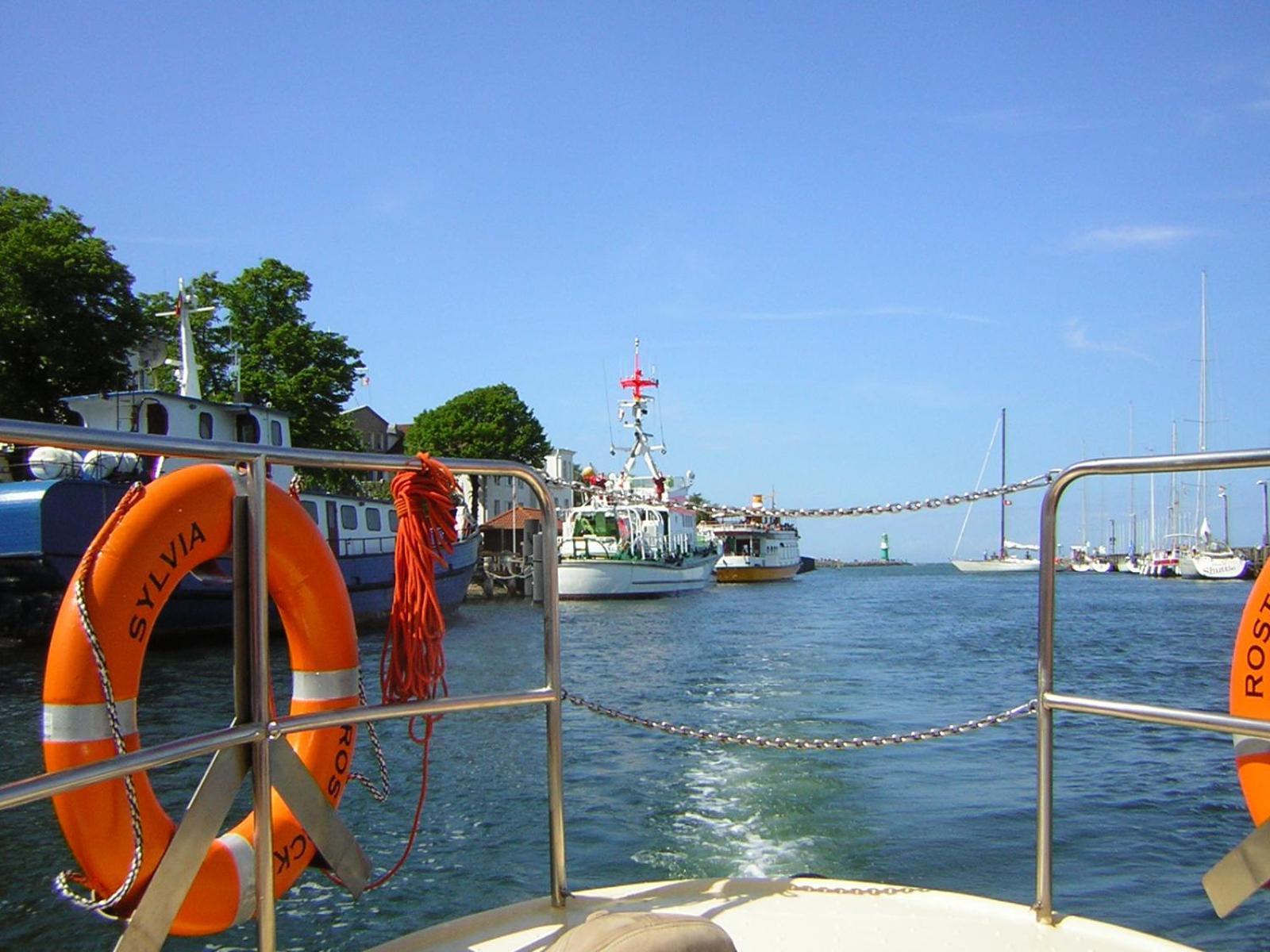شقة Sonnendeck, Direkt Am Leuchtturm روستوك المظهر الخارجي الصورة